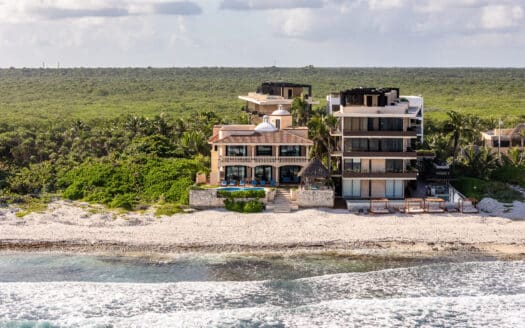 Casa 3 Palmeras 4 Bedroom Beachfront Villa