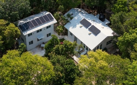 2 Bedroom Jungle House