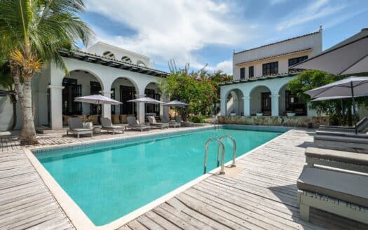 Rae’s 9 Bedroom Luxury Villa